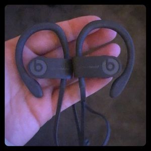 Powerbeats 3